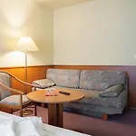 Hotel Waldhotel -self Check-in- Schoneiche
