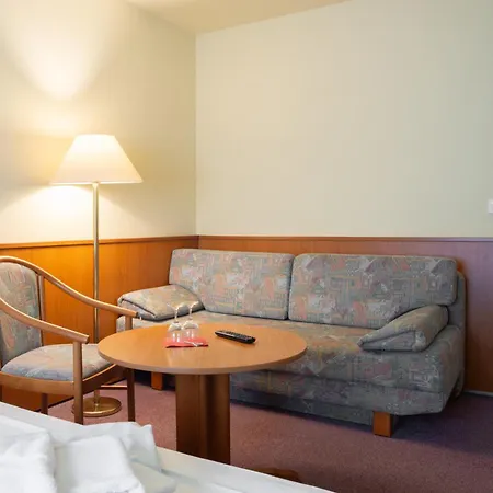 Waldhotel -self Check-in- Hotel