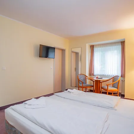 ホテル Waldhotel -self Check-in-