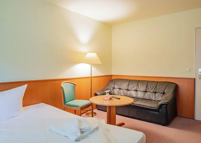 Waldhotel -self Check-in- Hotell Schöneiche